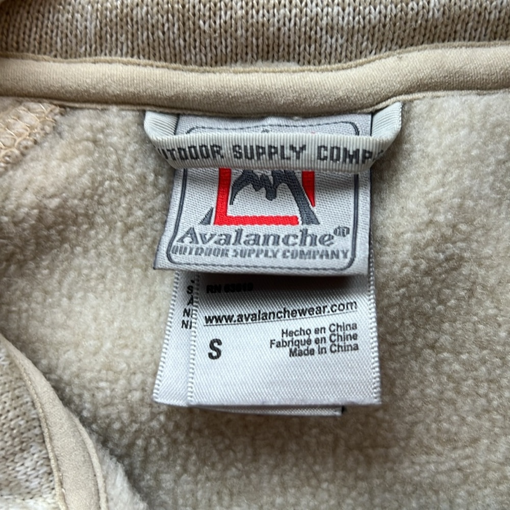 Avalanche Pullover 1/4 Zip - Picture 4 of 6